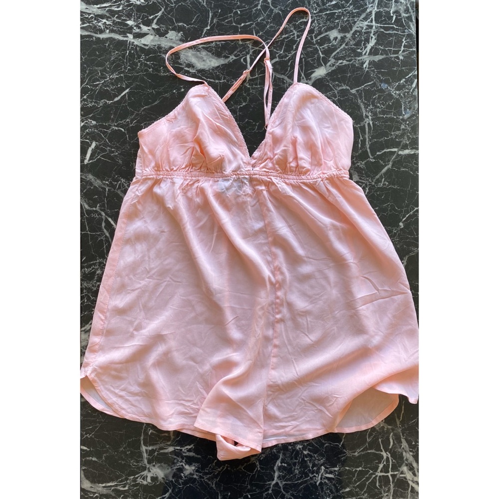 *BRAND NEW* FOREVER 21 ROMPER NIGHTY